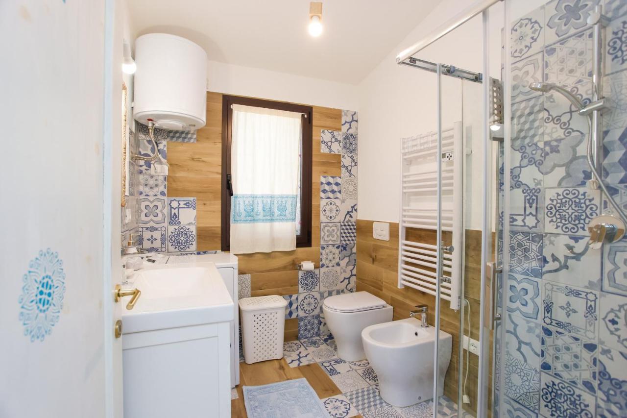 Casa Vacanze Zefiro Орозеи Экстерьер фото